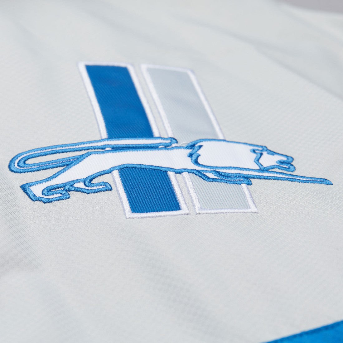 Detroit Lions Tie Breaker Vintage Logo Lightweight Anorak Half-Zip Windbreaker - Silver/Blue Windbreaker