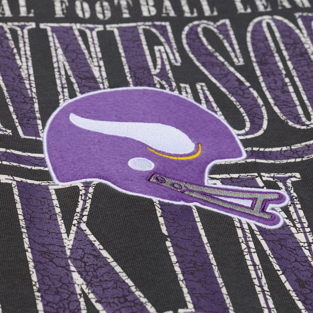Minnesota Vikings Downtown Crew Vintage Logo Sweatshirt - Black Sweatshirts