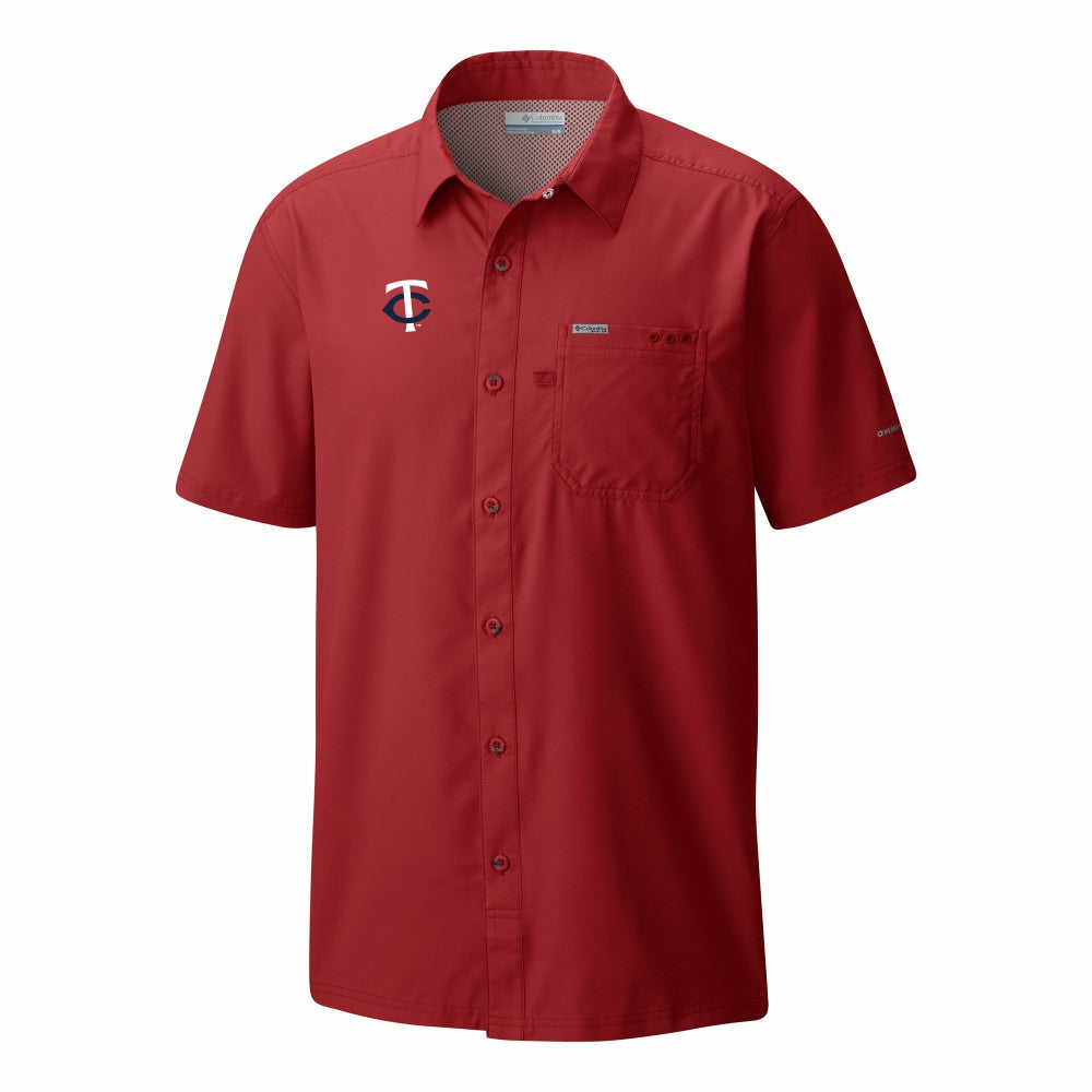 Minnesota Twins Columbia Slack Tide Omni-Wick Button-Up Camp Shirt - Red