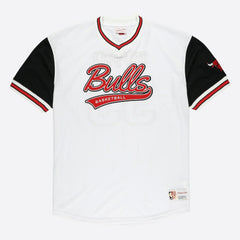 Scottie Pippen Chicago Bulls Player Mesh V-Neck Shirt White - Mitchell & Ness
