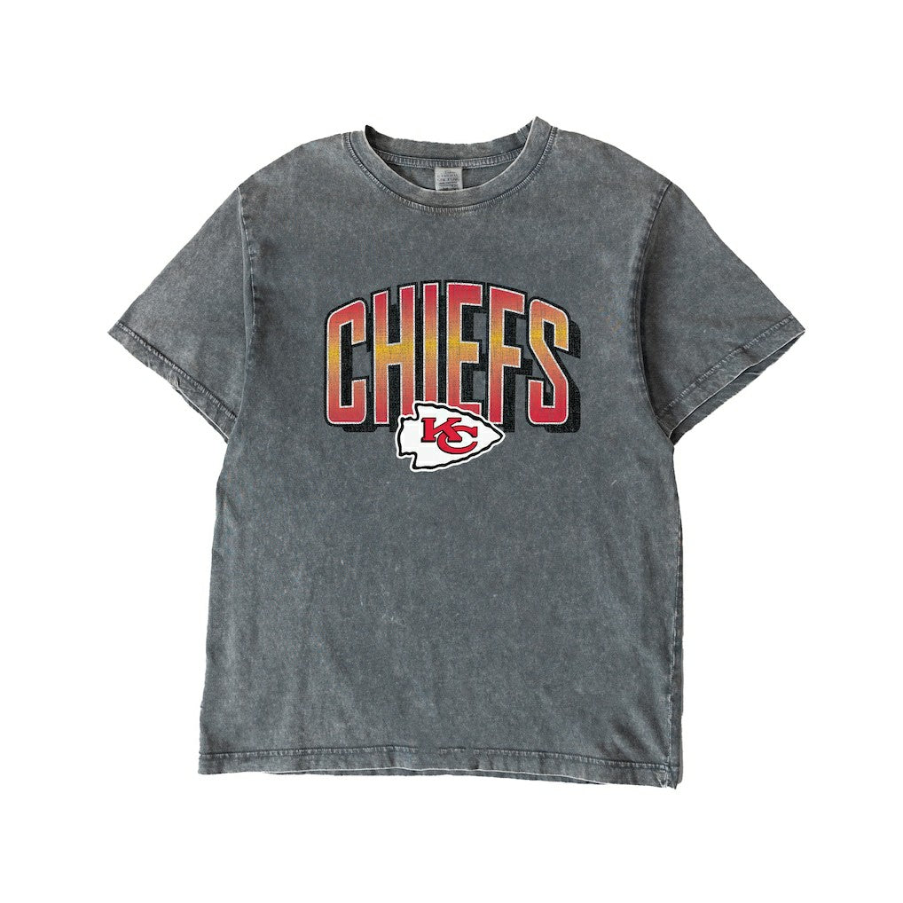 Kansas City Chiefs Gameday Couture Women's Peak Performance Oversized Snow Wash T-Shirt - Gray T-shirts
