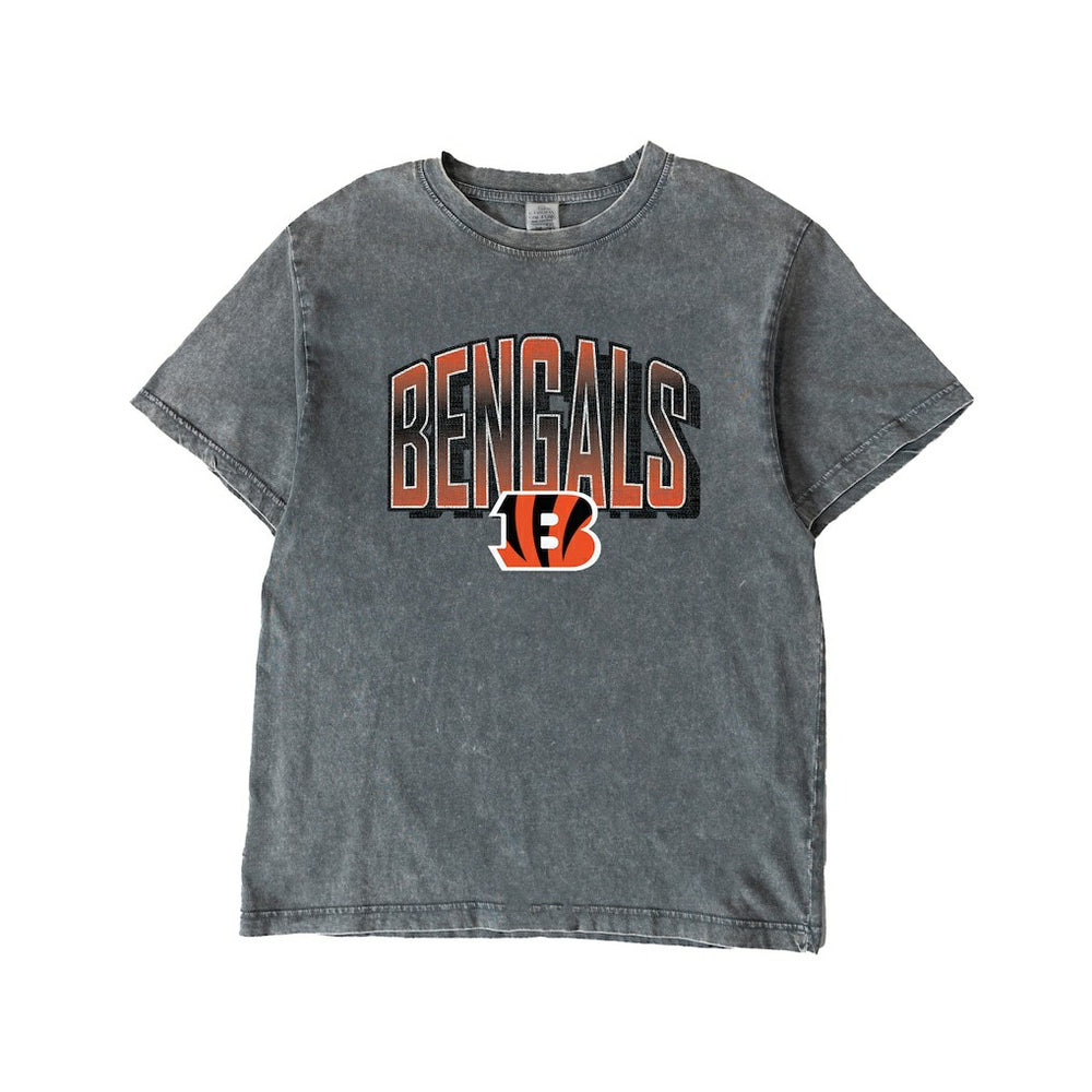 Cincinnati Bengals Gameday Couture Women's Peak Performance Oversized Snow Wash T-Shirt - Gray T-shirts