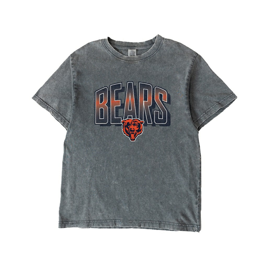 Chicago Bears Gameday Couture Women's Peak Performance Oversized Snow Wash T-Shirt - Gray T-shirts