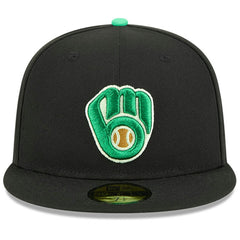 Milwaukee Brewers New Era 2026 St. Patrick's Day 59FIFTY Fitted Hat - Black Hats