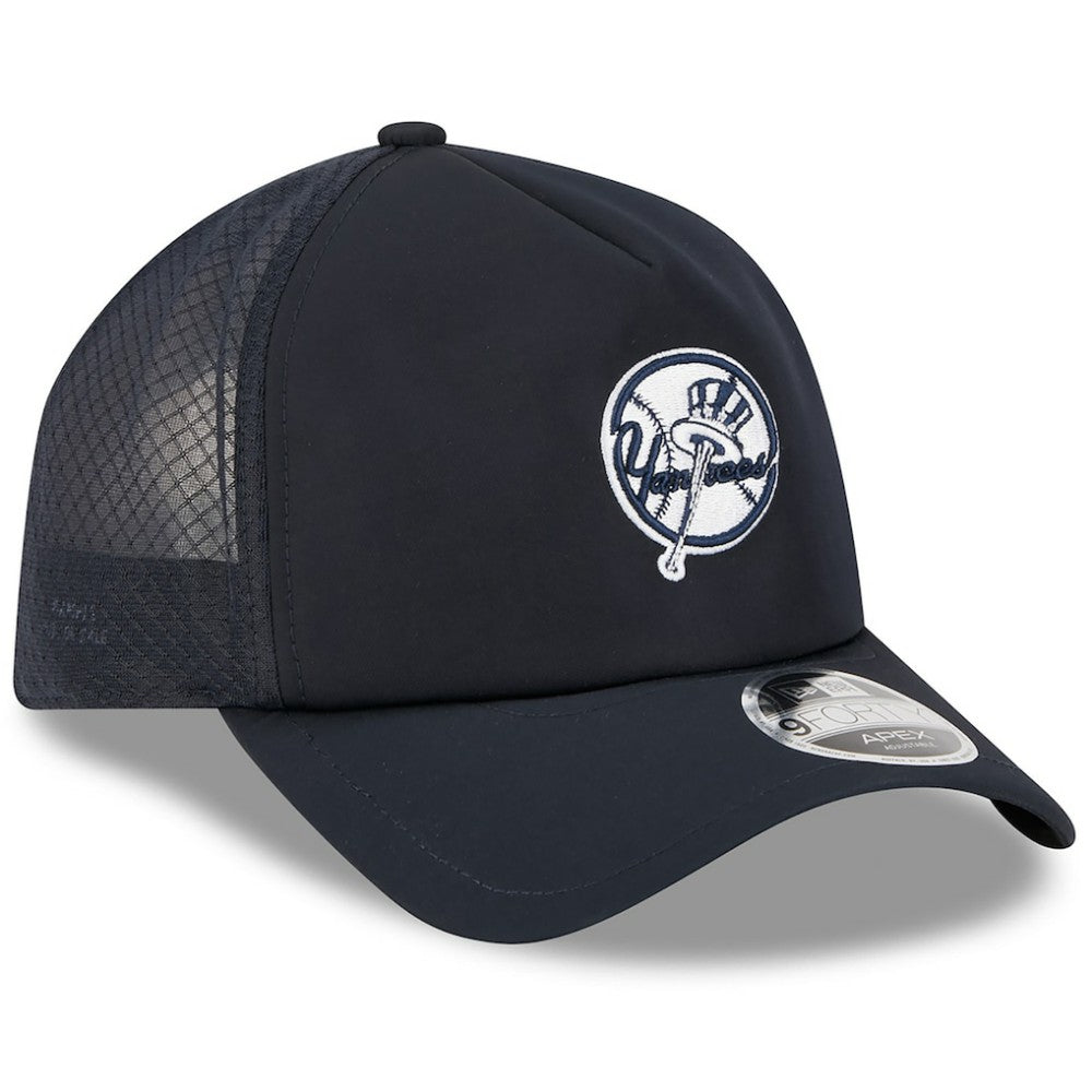 New York Yankees New Era 2026 Batting Practice Alternate Apex 9FORTY Adjustable Hat - Navy Hats