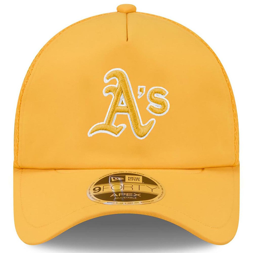 Athletics New Era 2026 Batting Practice Apex 9FORTY Adjustable Trucker Hat - Gold Hats