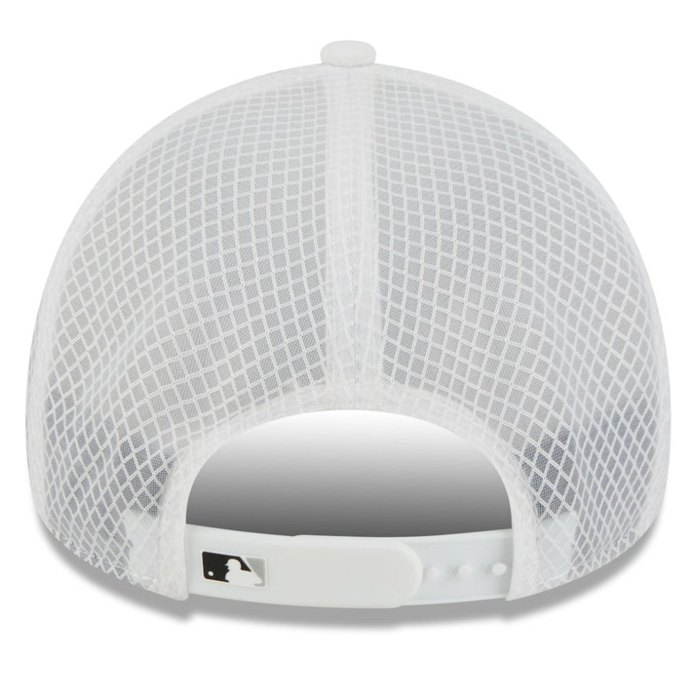 Chicago White Sox New Era 2026 Batting Practice Apex 9FORTY Adjustable Trucker Hat - White Hats