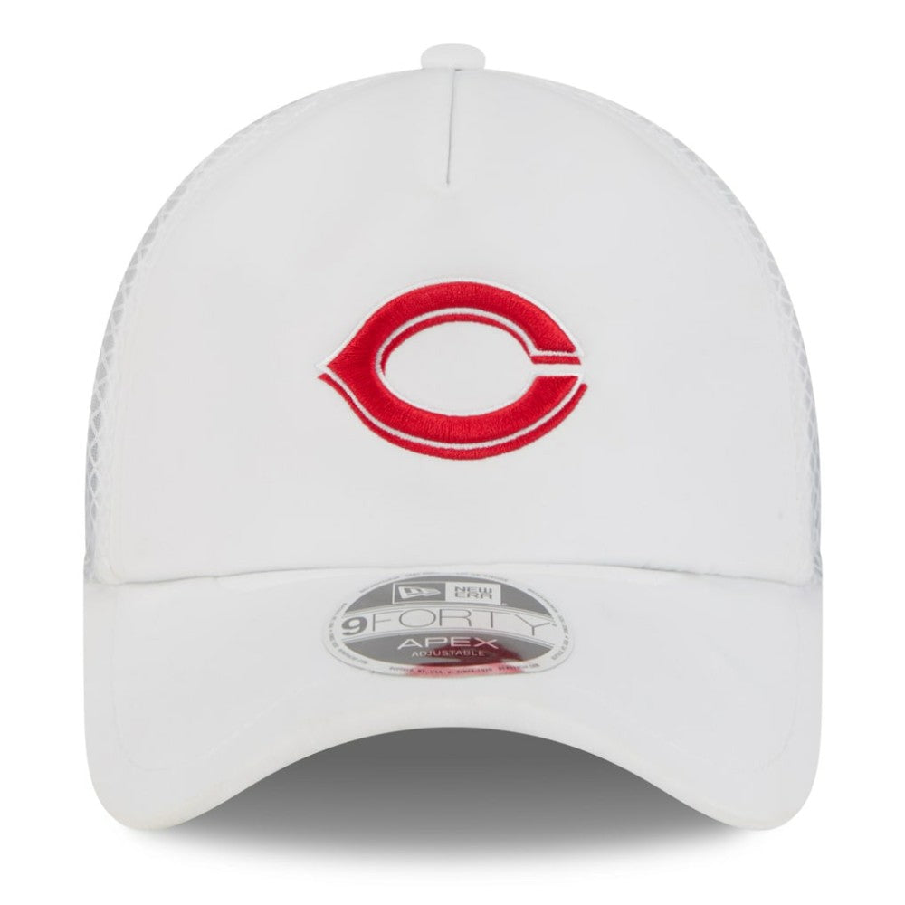 Cincinnati Reds New Era 2026 Batting Practice Apex 9FORTY Adjustable Trucker Hat - White Hats