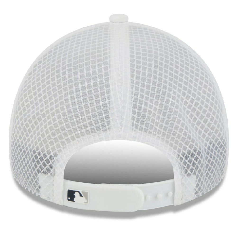New York Yankees New Era 2026 Batting Practice Apex 9FORTY Adjustable Trucker Hat - White Hats