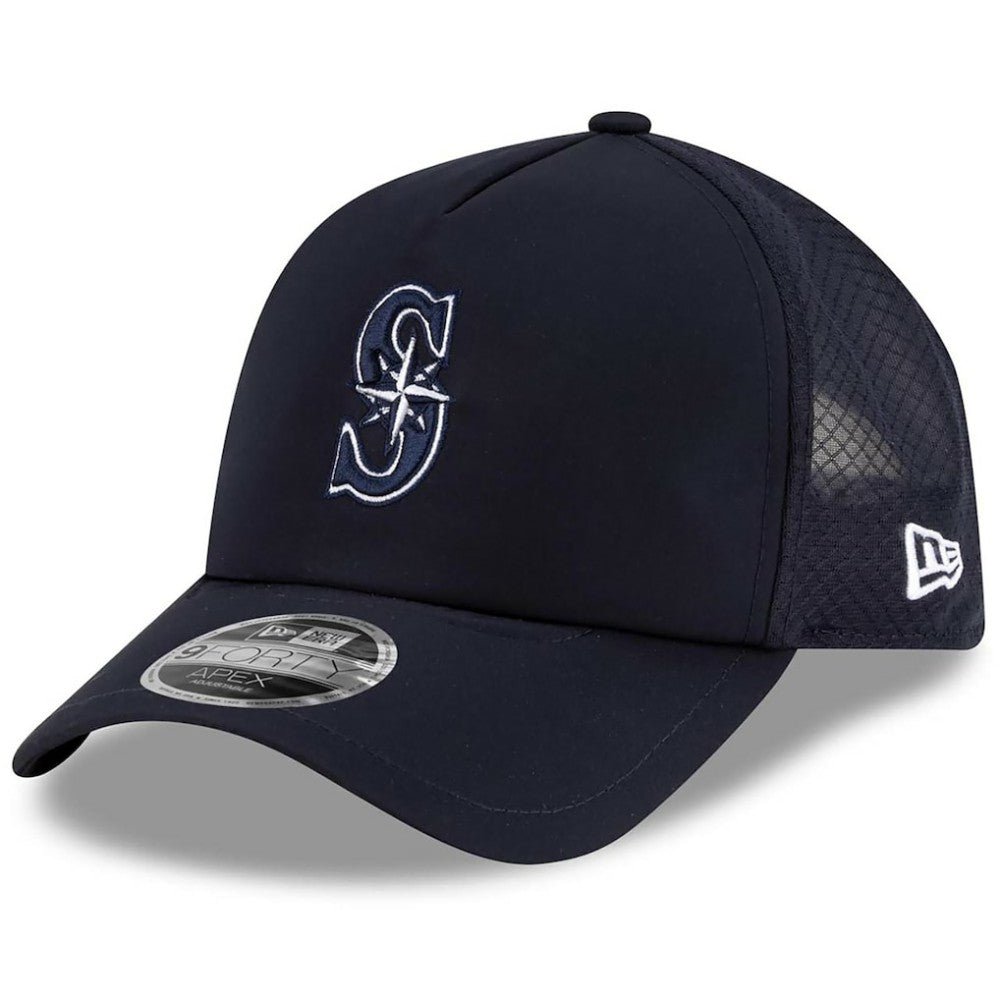 Seattle Mariners New Era 2026 Batting Practice Apex 9FORTY Adjustable Trucker Hat - Navy Hats