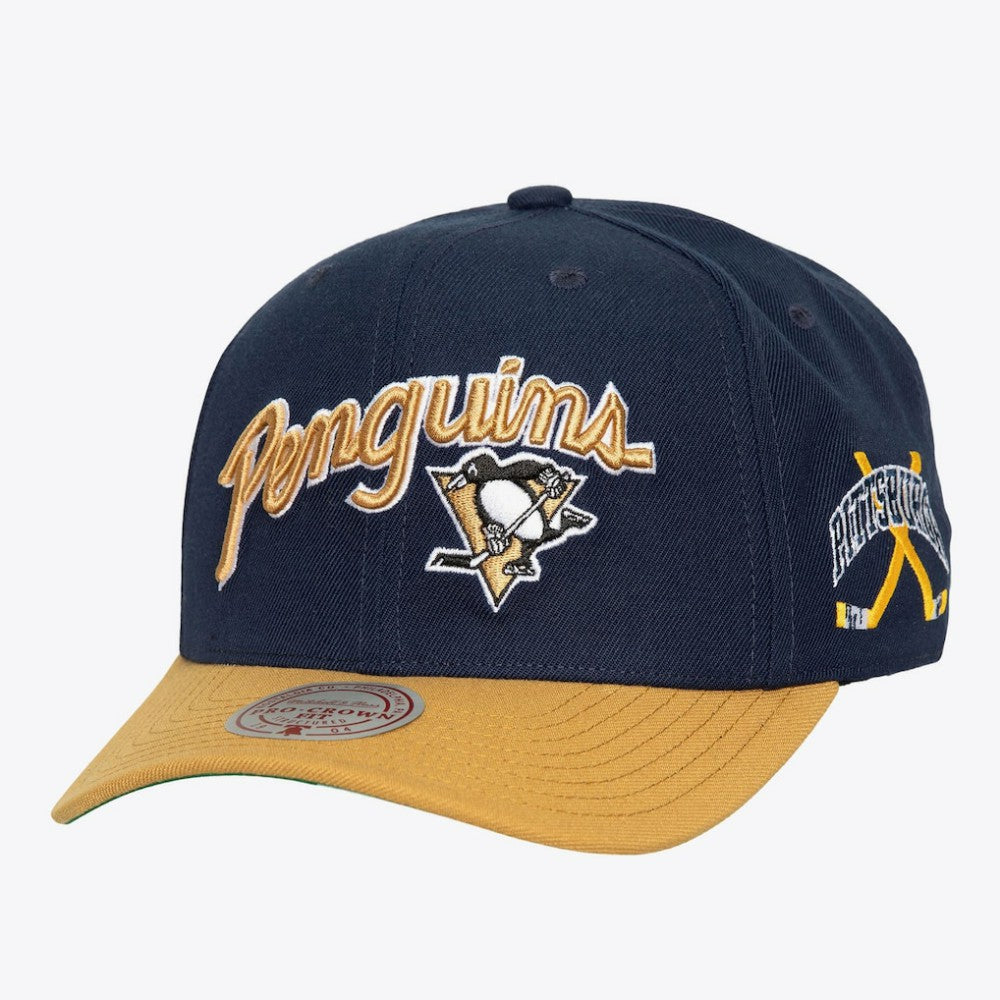 Pittsburgh Penguins Mitchell & Ness x Just Don Wave Script Pro Strapback Hat - Navy/Gold | US 203159320
