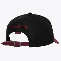 Detroit Red Wings Mitchell & Ness x Just Don Wave Script Pro Strapback Hat - Black/Maroon | US 203159322