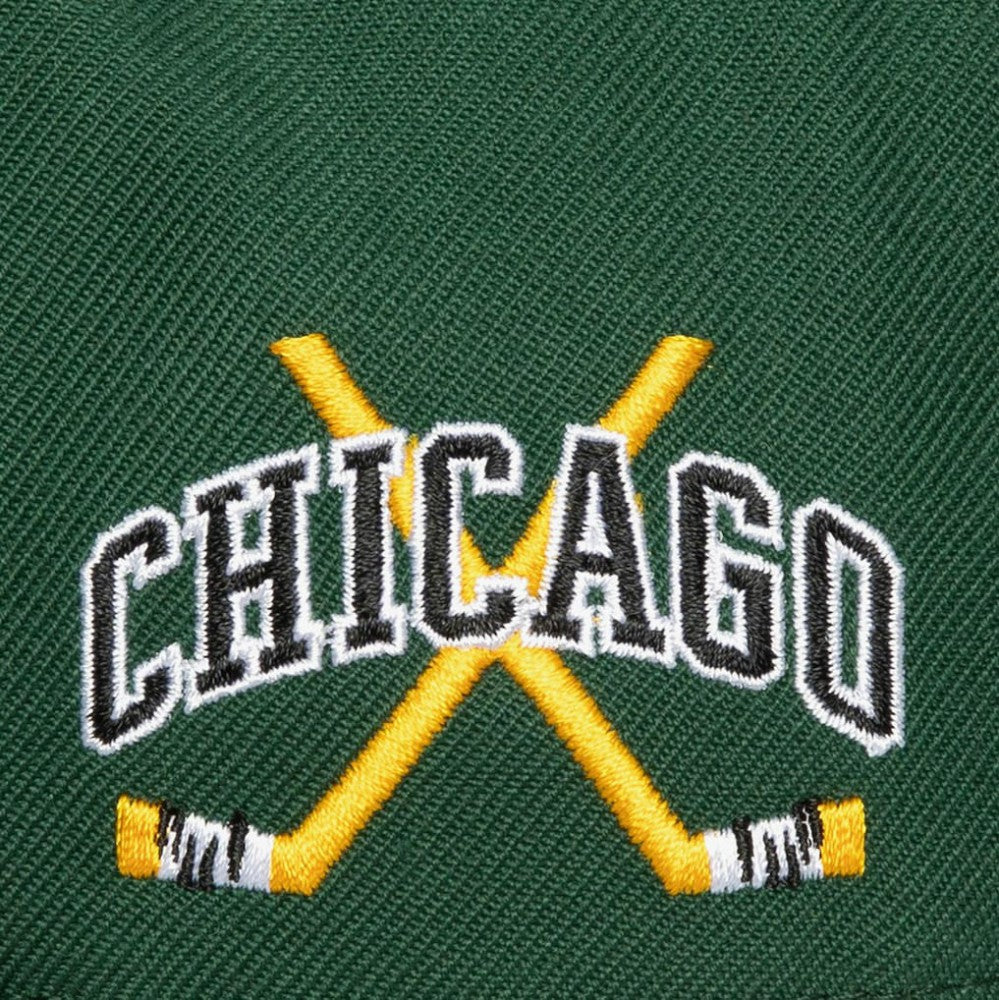 Chicago Blackhawks Mitchell & Ness x Just Don Wave Script Pro Strapback Hat - Green/Black | US 203159323