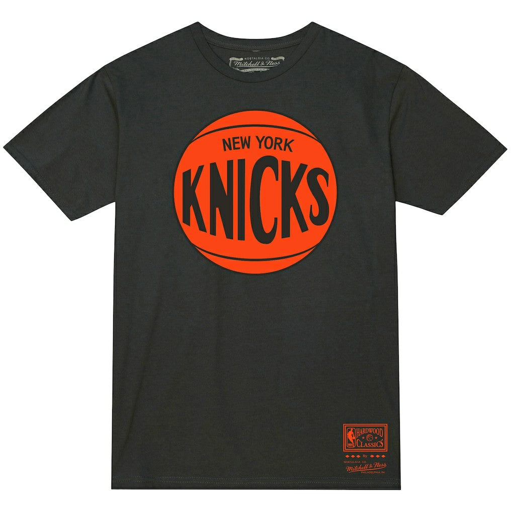 New York Knicks Unisex Hardwood Classics MVP Logo T-Shirt Heather Charcoal - Mitchell & Ness