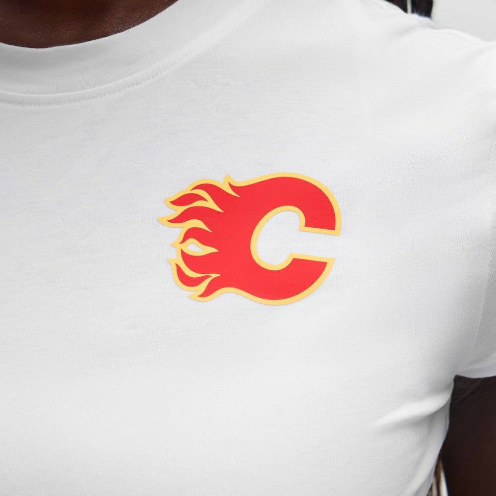 Calgary Flames lululemon Women's Baby T-Shirt - White | US 203170018
