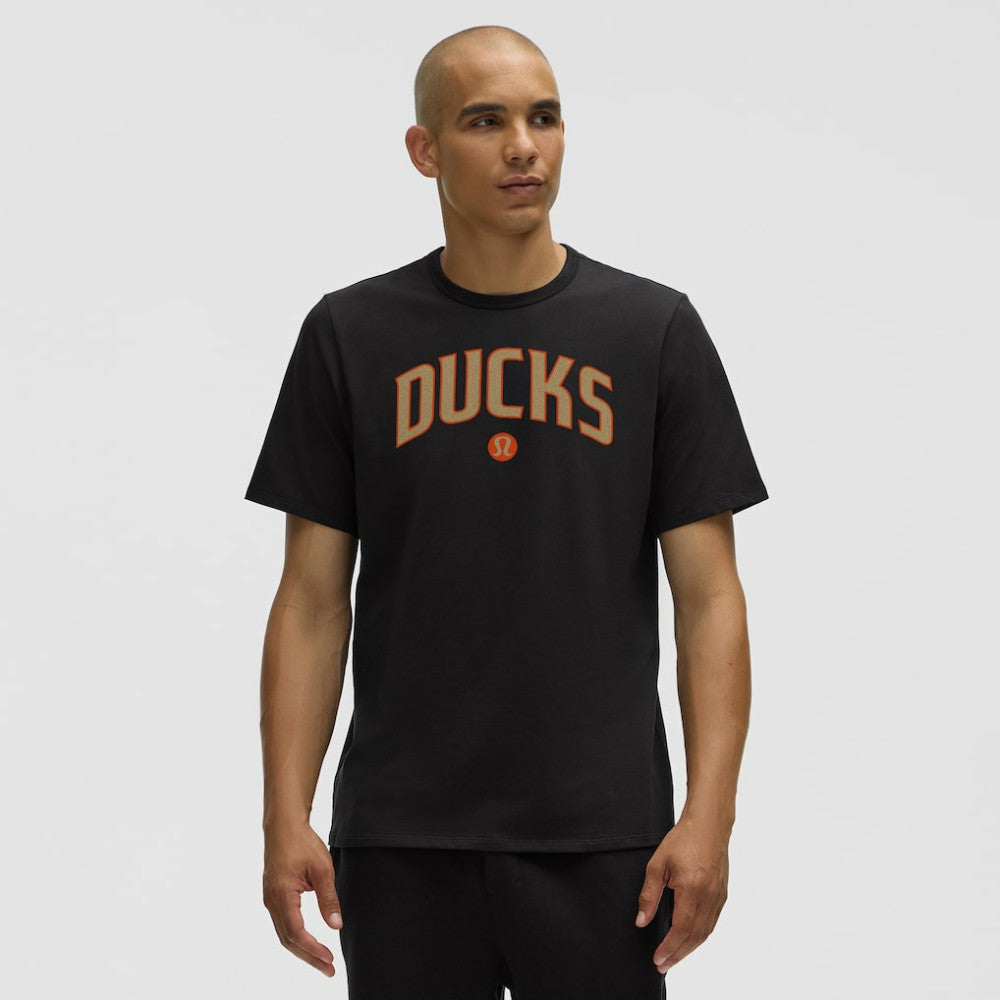 Anaheim Ducks lululemon Organic Cotton Classic-Fit T-Shirt - Black | US 203170039