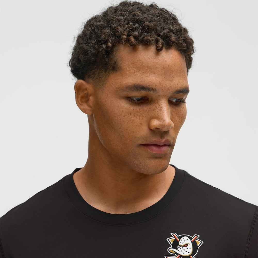 Anaheim Ducks lululemon Soft Jersey T-Shirt - Black | US 203170122