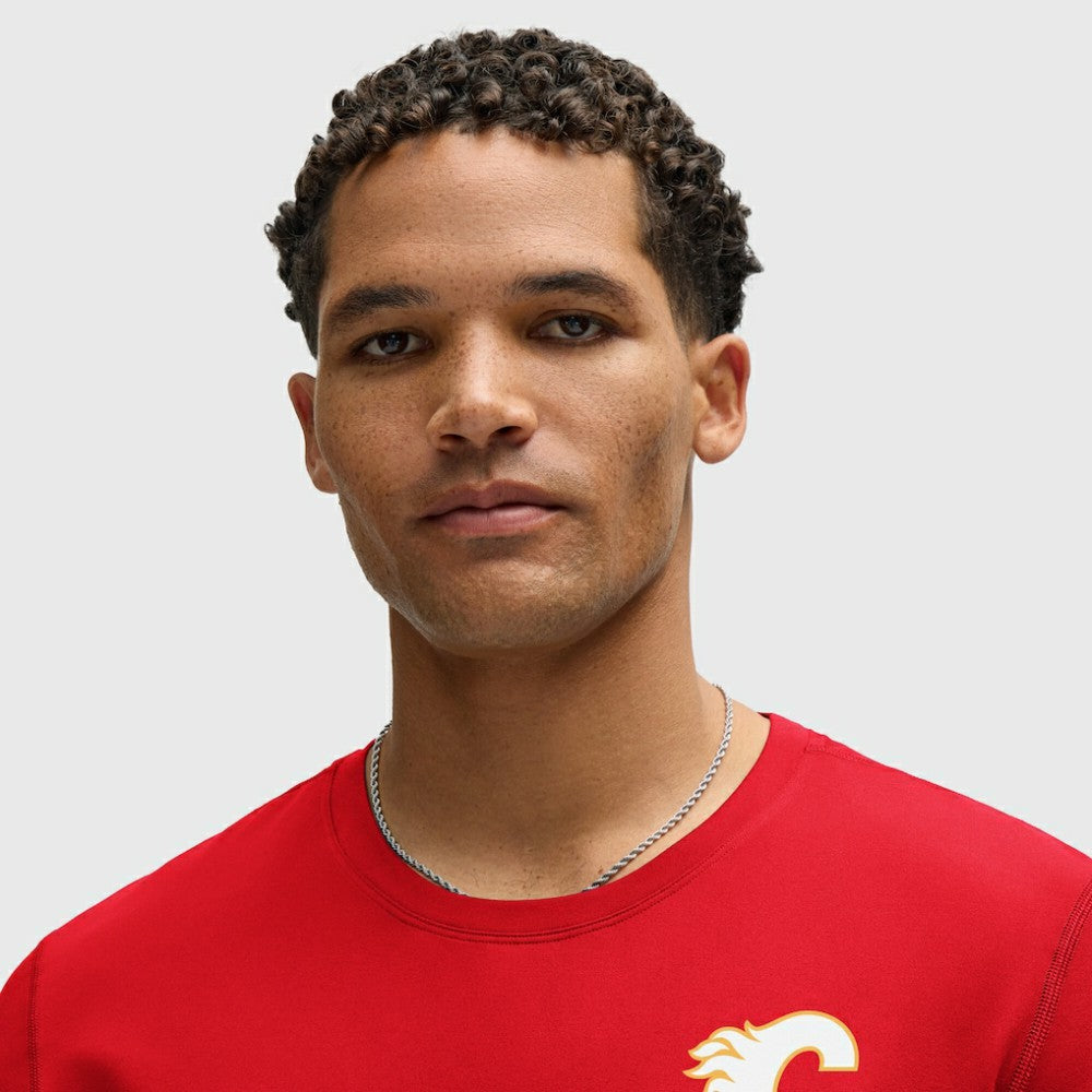 Calgary Flames lululemon Soft Jersey T-Shirt - True Red | US 203170158