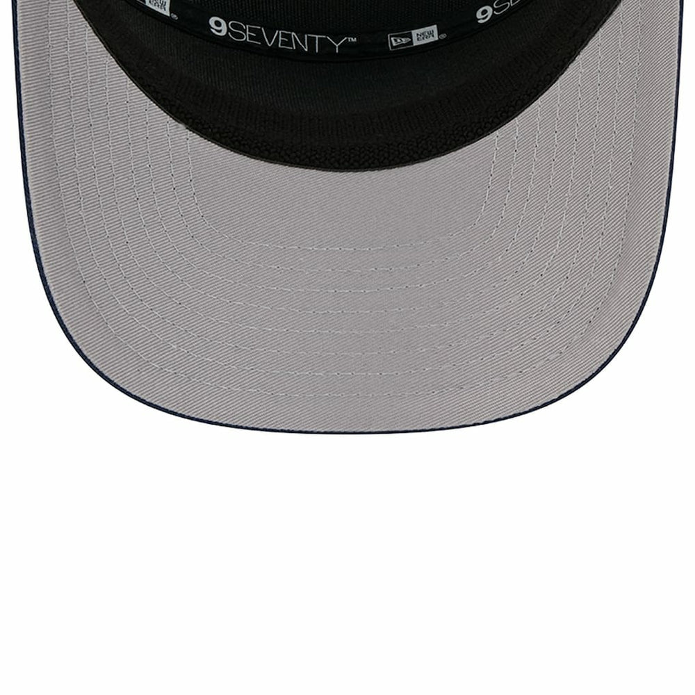 Dallas Cowboys New Era Quick Strike Split Panel 9SEVENTY Stretch-Snap Trucker Hat - Navy Hats