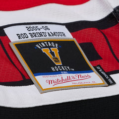 Rod Brind'Amour Carolina Hurricanes Mitchell & Ness 2005/06 Power Play Jersey - White | US 203254473