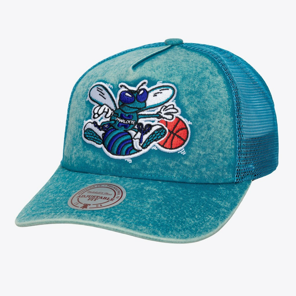 Charlotte Hornets Gameday Snow Wash Adjustable Trucker Hat Teal - Mitchell & Ness
