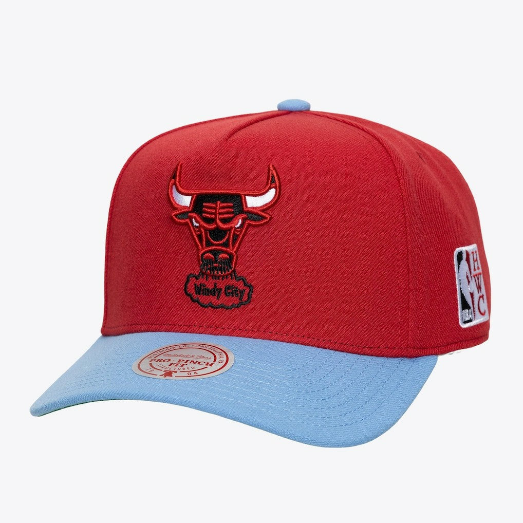 Chicago Bulls Legendary Home Pro Pinch Snapback Hat Red - Mitchell & Ness