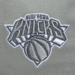 New York Knicks Thunderstorm Head Coach Pro Crown Snapback Hat Gray - Mitchell & Ness outlet