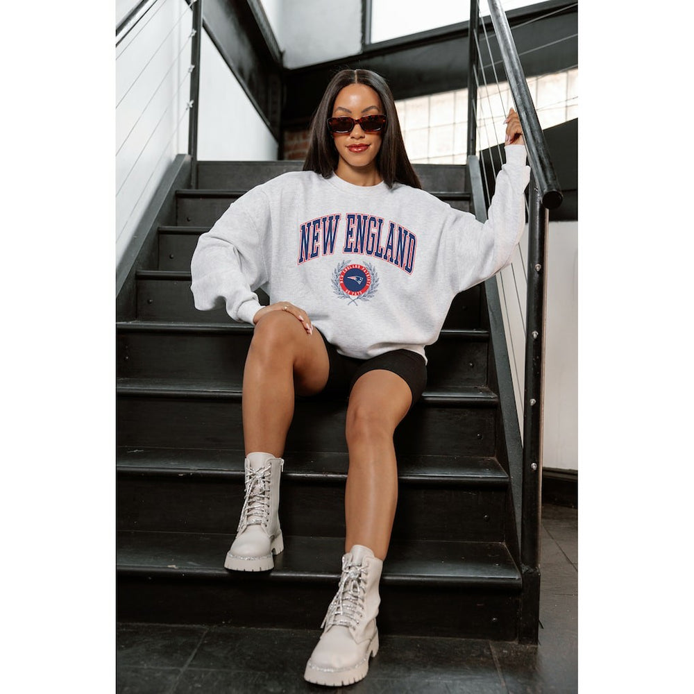New England Patriots Gameday Couture Women's Traditional Logo Oversized Premium Fleece Pullover Sweatshirt - Ash Pullover