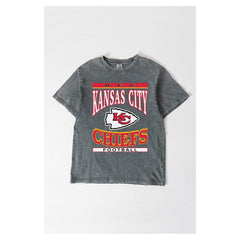 Kansas City Chiefs Gameday Couture Women's Oversized Classic Grind Washed T-Shirt - Gray T-shirts