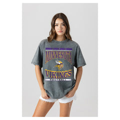 Minnesota Vikings Gameday Couture Women's Oversized Classic Grind Washed T-Shirt - Gray T-shirts