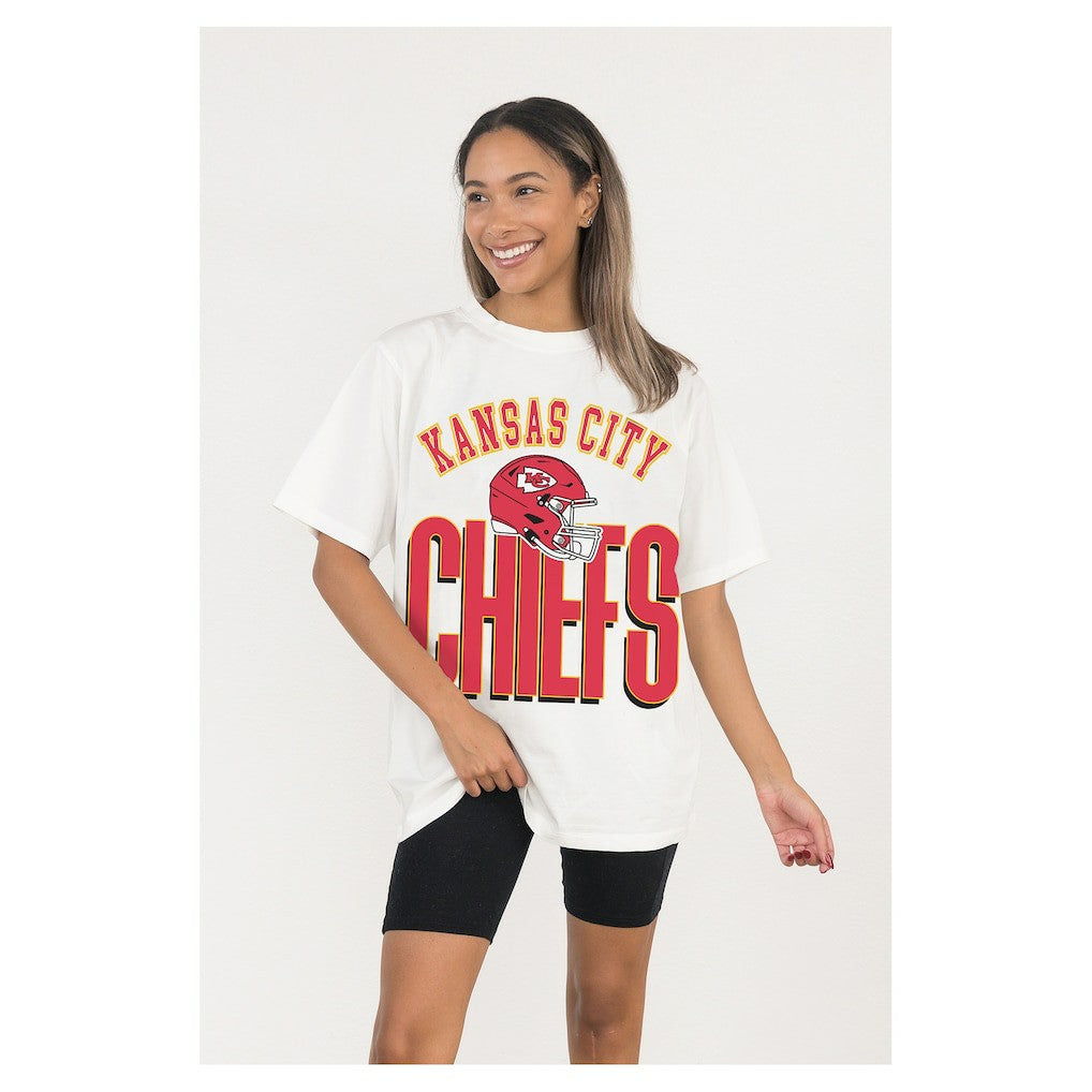 Kansas City Chiefs Gameday Couture Women's Oversized Classic Fierce Focus T-Shirt - White T-shirts