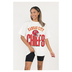 Kansas City Chiefs Gameday Couture Women's Oversized Classic Fierce Focus T-Shirt - White T-shirts