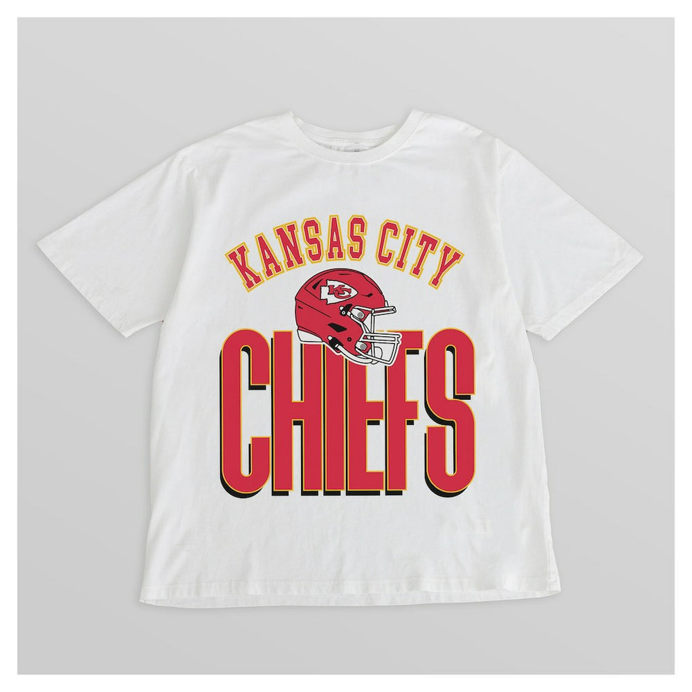 Kansas City Chiefs Gameday Couture Women's Oversized Classic Fierce Focus T-Shirt - White T-shirts