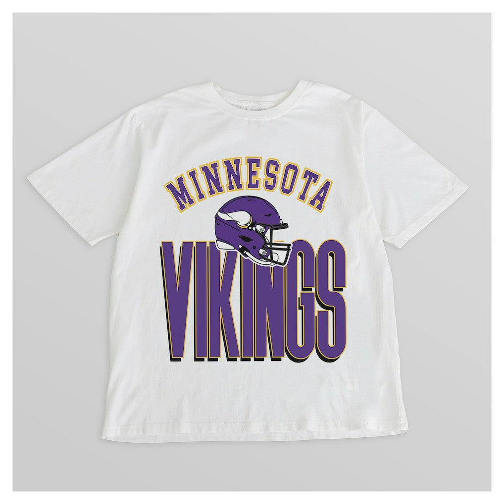 Minnesota Vikings Gameday Couture Women's Oversized Classic Fierce Focus T-Shirt - White T-shirts