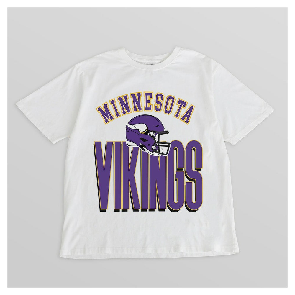 Minnesota Vikings Gameday Couture Women's Oversized Classic Fierce Focus T-Shirt - White T-shirts