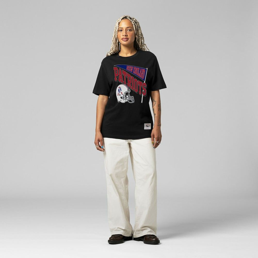 New England Patriots Women's Team Dynamic Boyfriend T-Shirt - Black T-shirts