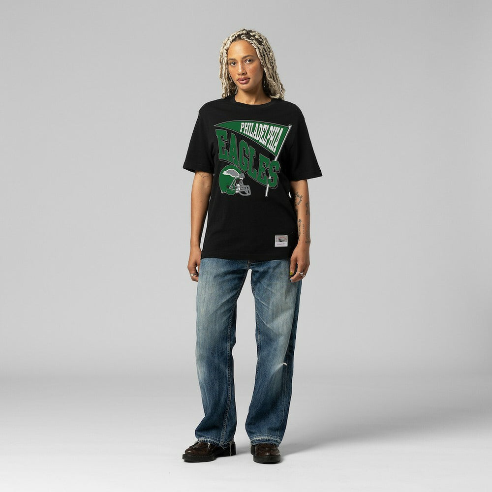Philadelphia Eagles Women's Team Dynamic Boyfriend T-Shirt - Black T-shirts