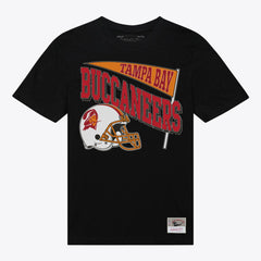 Tampa Bay Buccaneers Women's Team Dynamic Boyfriend T-Shirt - Black T-shirts