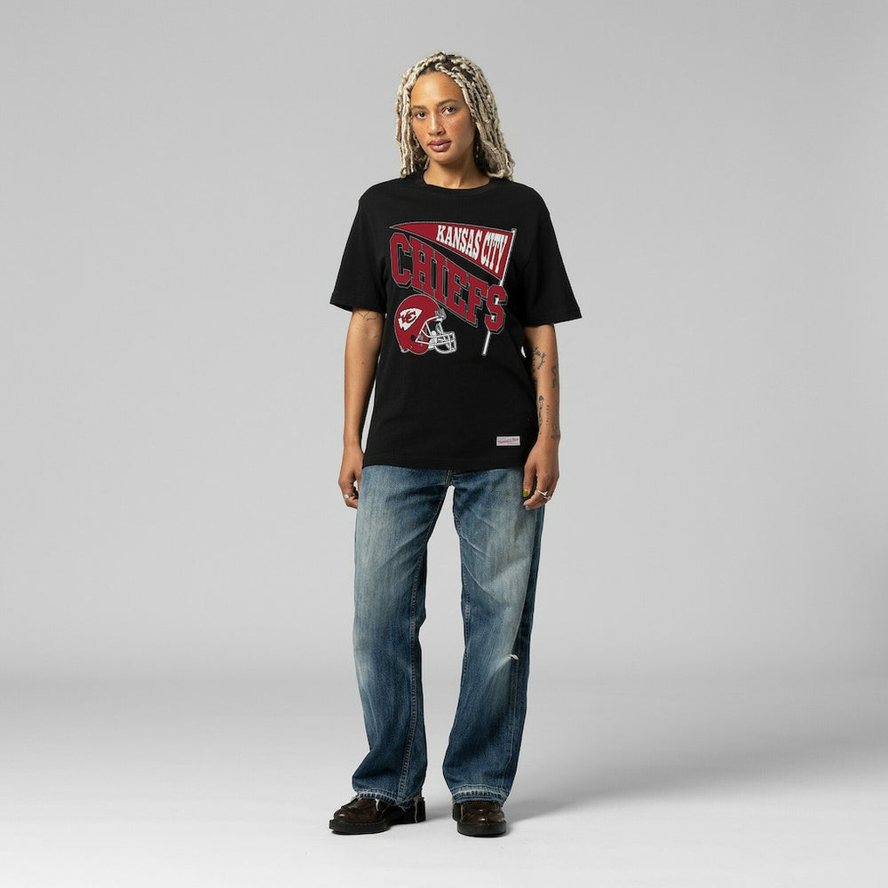 Kansas City Chiefs Women's Team Dynamic Boyfriend T-Shirt - Black T-shirts
