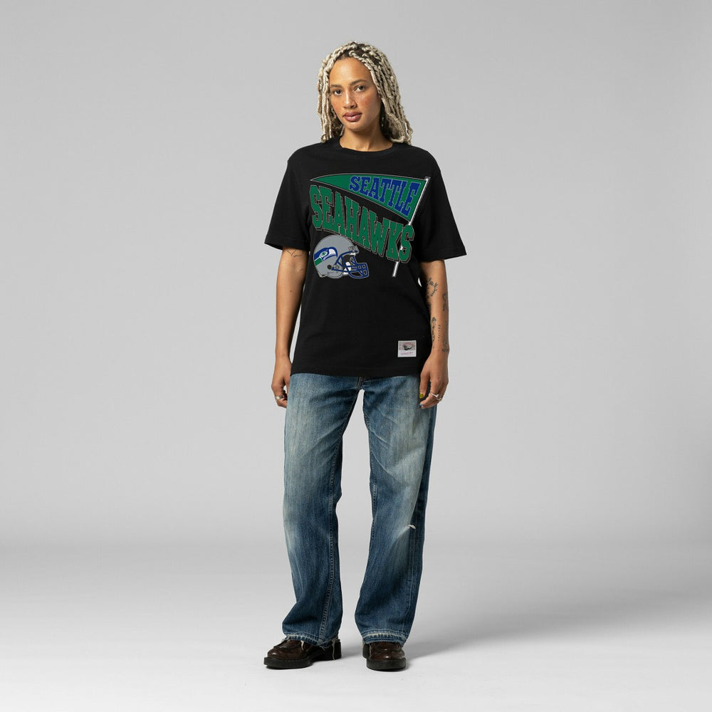 Seattle Seahawks Women's Team Dynamic Boyfriend T-Shirt - Black T-shirts