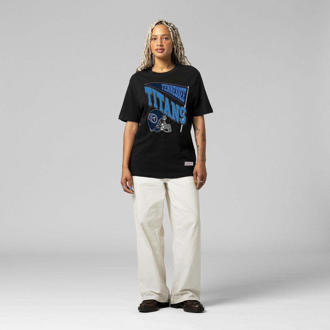 Tennessee Titans Women's Team Dynamic Boyfriend T-Shirt - Black T-shirts