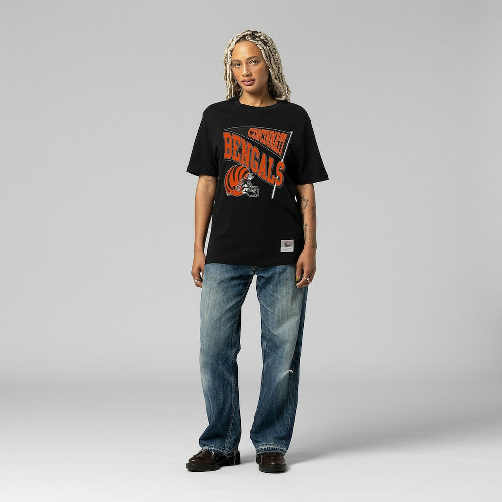 Cincinnati Bengals Women's Team Dynamic Boyfriend T-Shirt - Black T-shirts