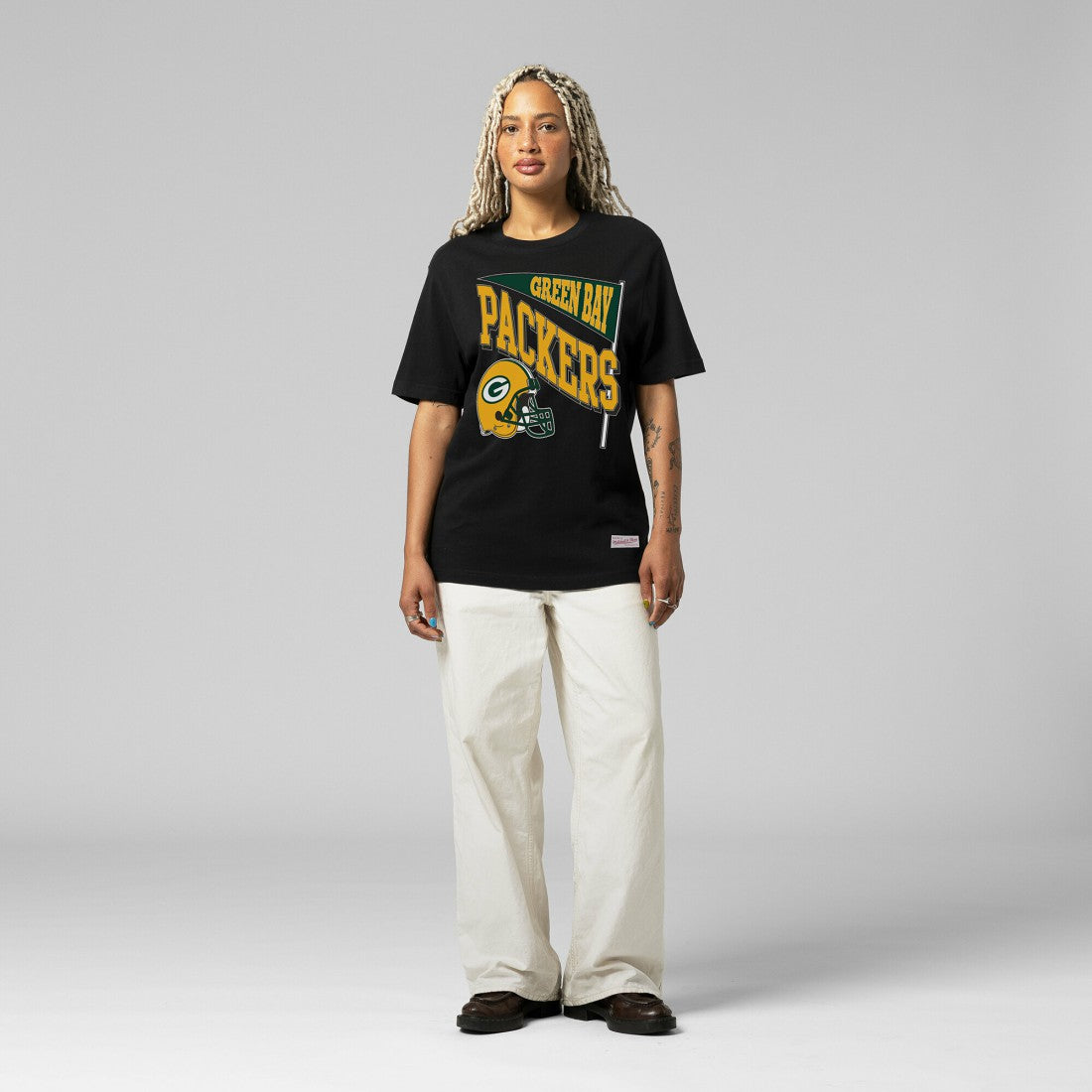Green Bay Packers Women's Team Dynamic Boyfriend T-Shirt - Black T-shirts