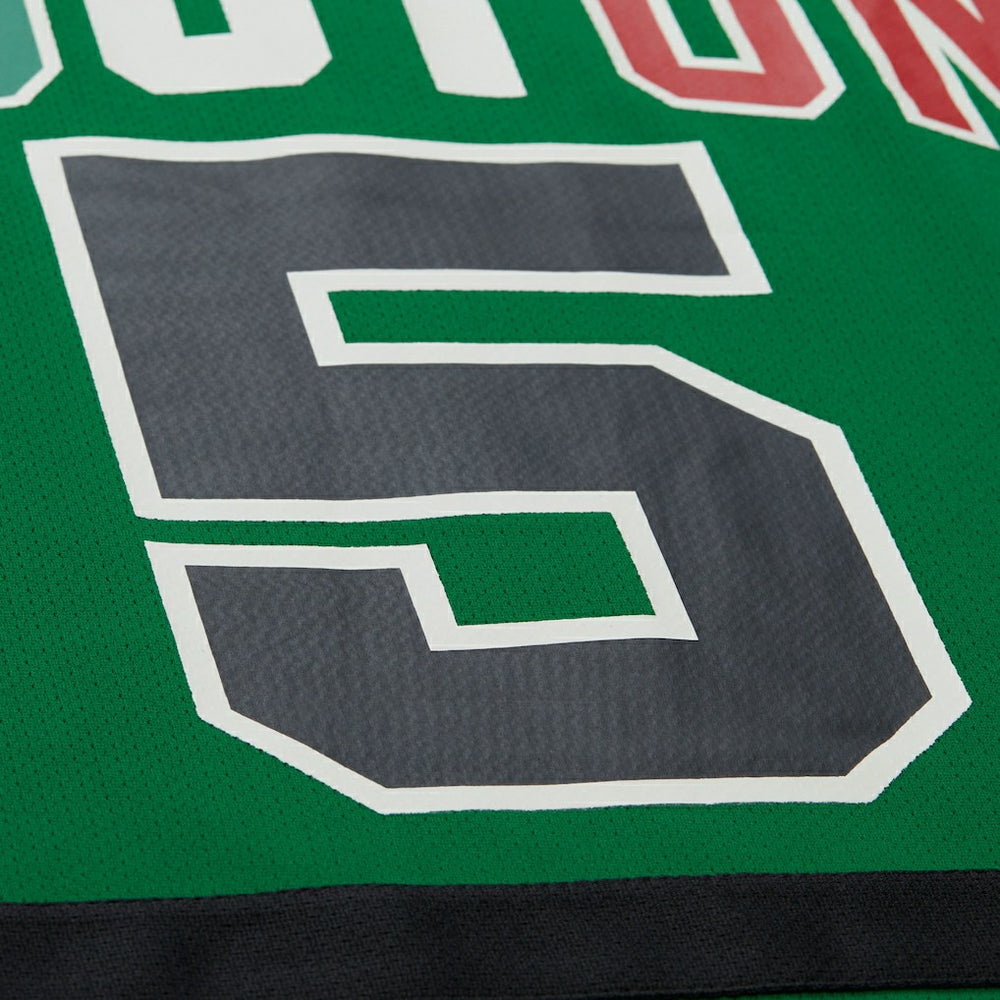Kevin Garnett Boston Celtics Unisex Maxxed Out Fashion Hockey Jersey Kelly Green - Mitchell & Ness