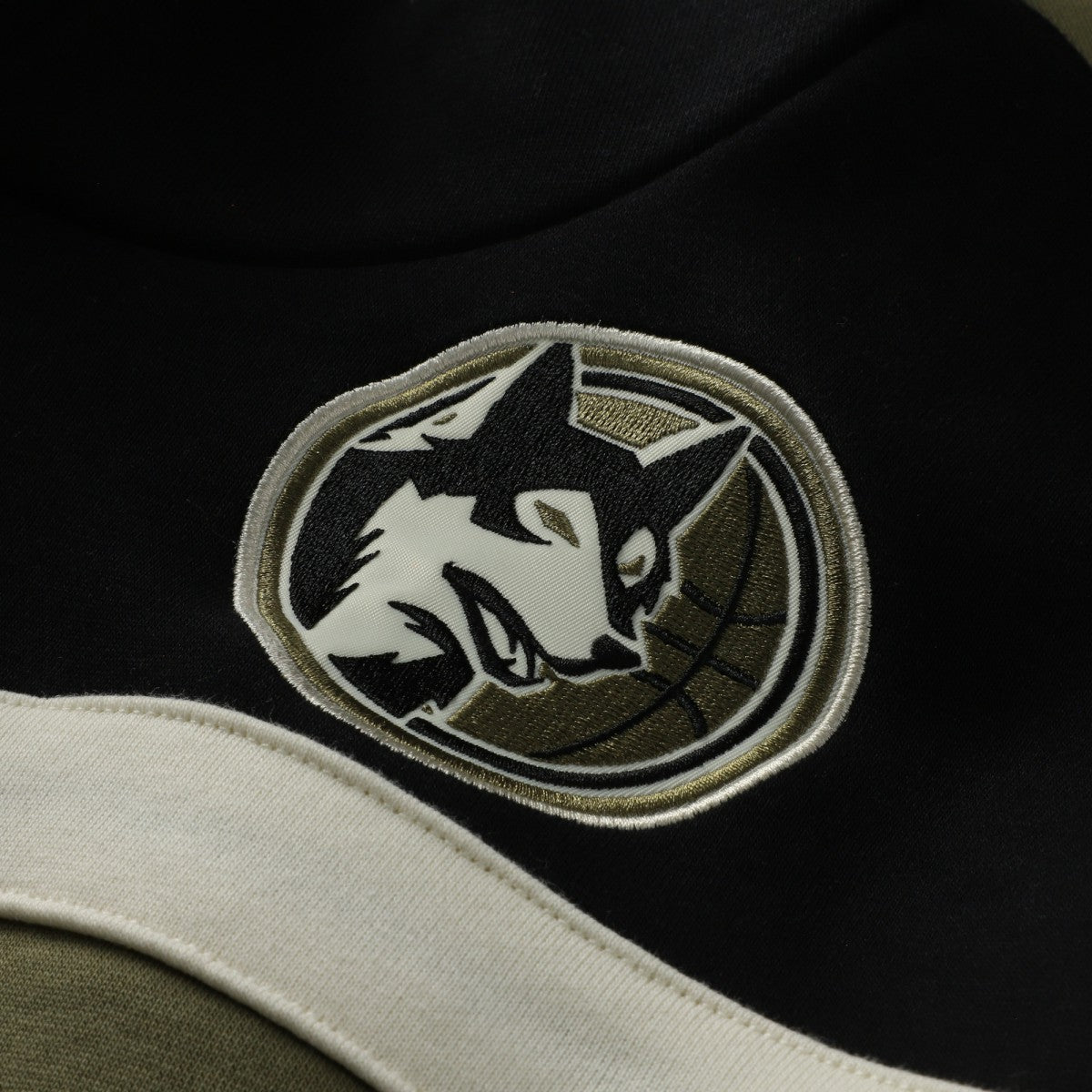 Minnesota Timberwolves Double Clutch Head Coach Hoodie Olive/Black - Mitchell & Ness