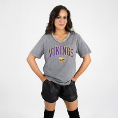 Minnesota Vikings Gameday Couture Women's Relaxed Iconic Edge Rhinestone V-Neck T-Shirt - Gray T-shirts