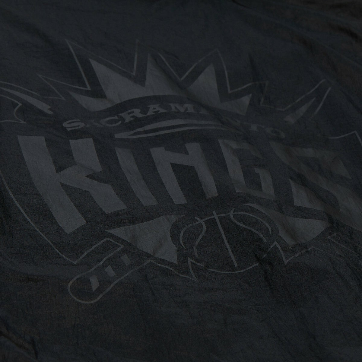Sacramento Kings Playmaker Full-Zip Hooded Windbreaker Jacket Black - Mitchell & Ness