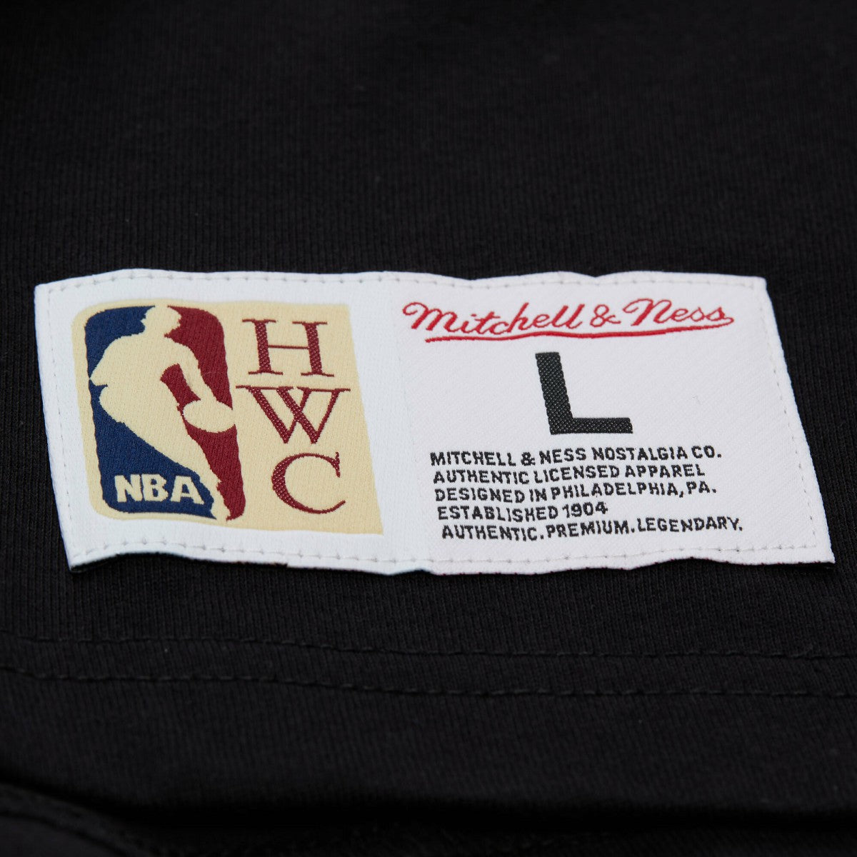 Miami Heat Unisex Playmaker Vintage Logo T-Shirt Black - Mitchell & Ness