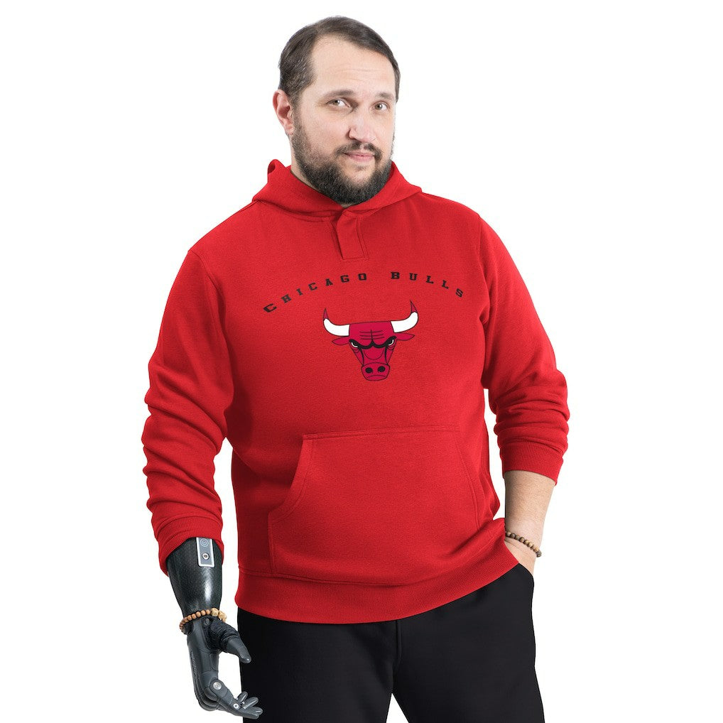 Chicago Bulls G-III Sports by Carl Banks Adaptive Team Arc Fleece Hoodie Red