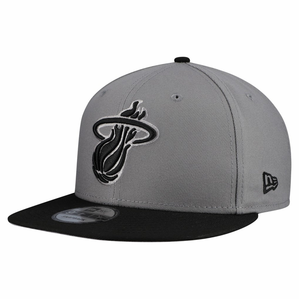 Miami Heat Core Logo Storm Gray Two-Tone 9FIFTY Snapback Hat Gray - New Era
